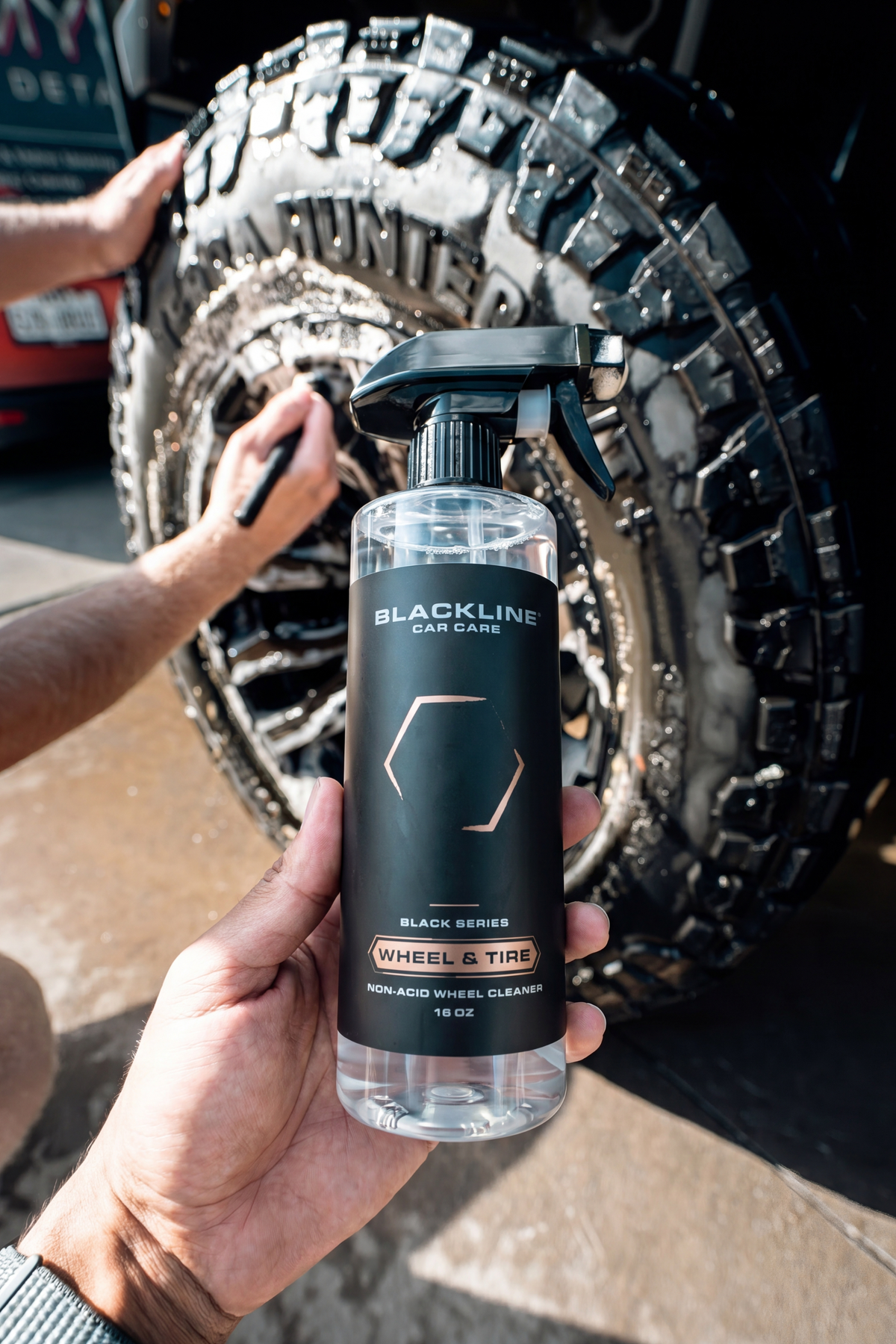 BLACKLINE® Non-Acid Wheel & Tire Cleaner – Brake Dust & Grime