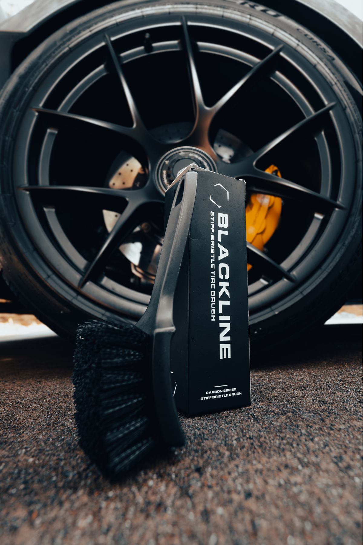 BLACKLINE® Stiff-Bristle Tire, Floor Mat & Carpet Brush