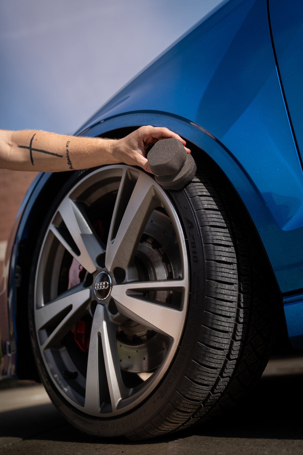 BLACKLINE® Hex Foam Applicator Pad for Car Detailing