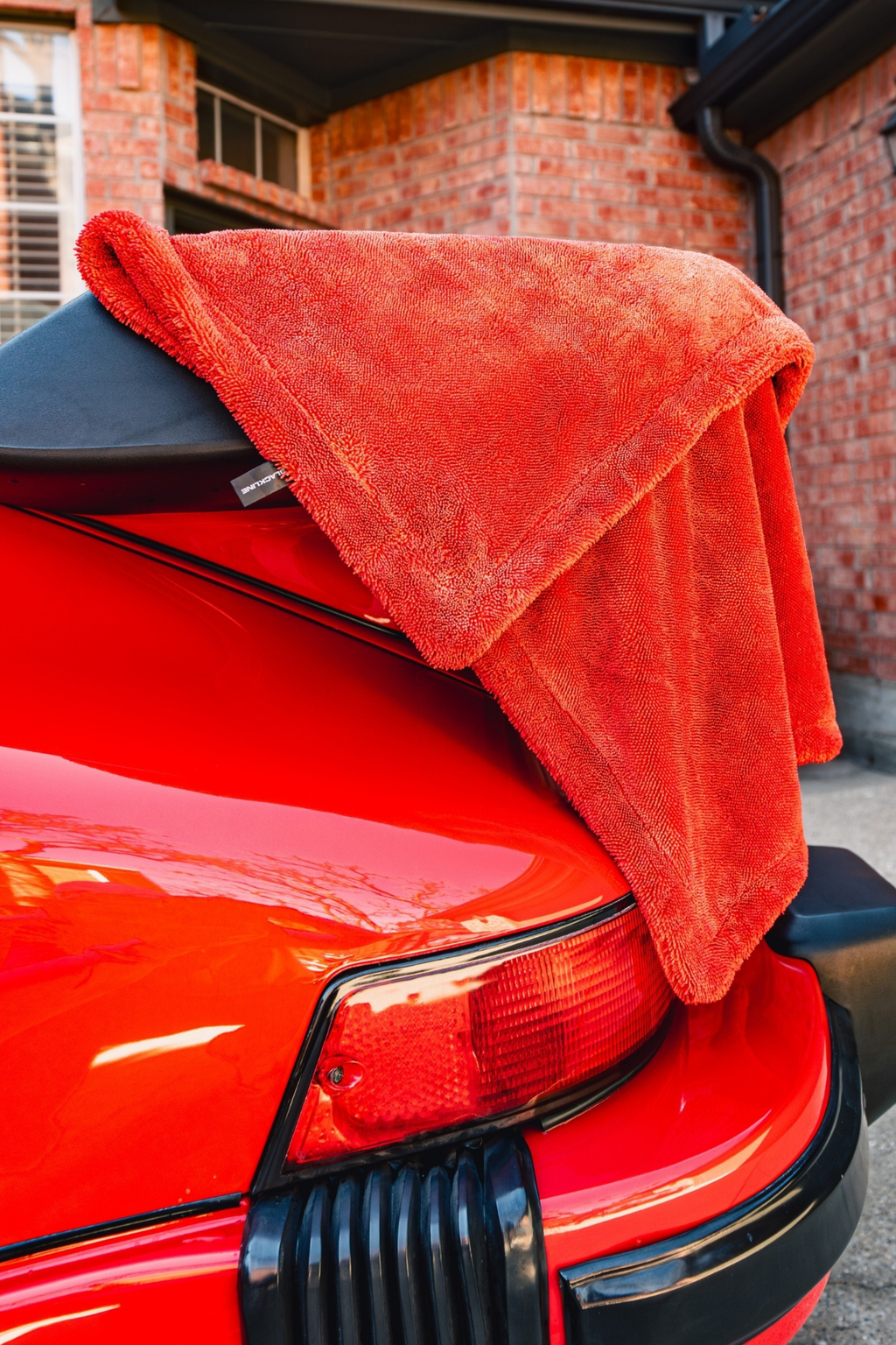 BLACKLINE® 1300 GSM Twisted-Loop Microfiber Car Drying Towel – 2 x 3 ft