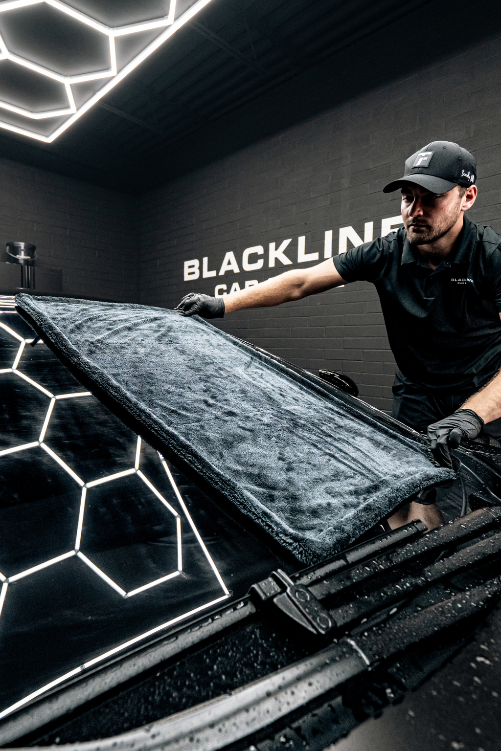 BLACKLINE® 1300 GSM Twisted-Loop Microfiber Car Drying Towel – 2 x 3 ft